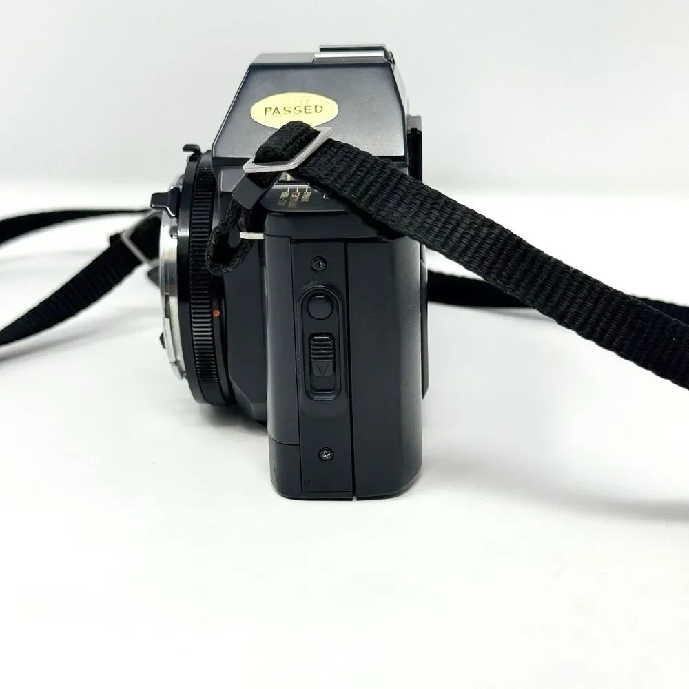 Canon T70 35mm SLR Camera Kit 50mm f1.8 Tamron 28mm Lens Flash Bag Tested